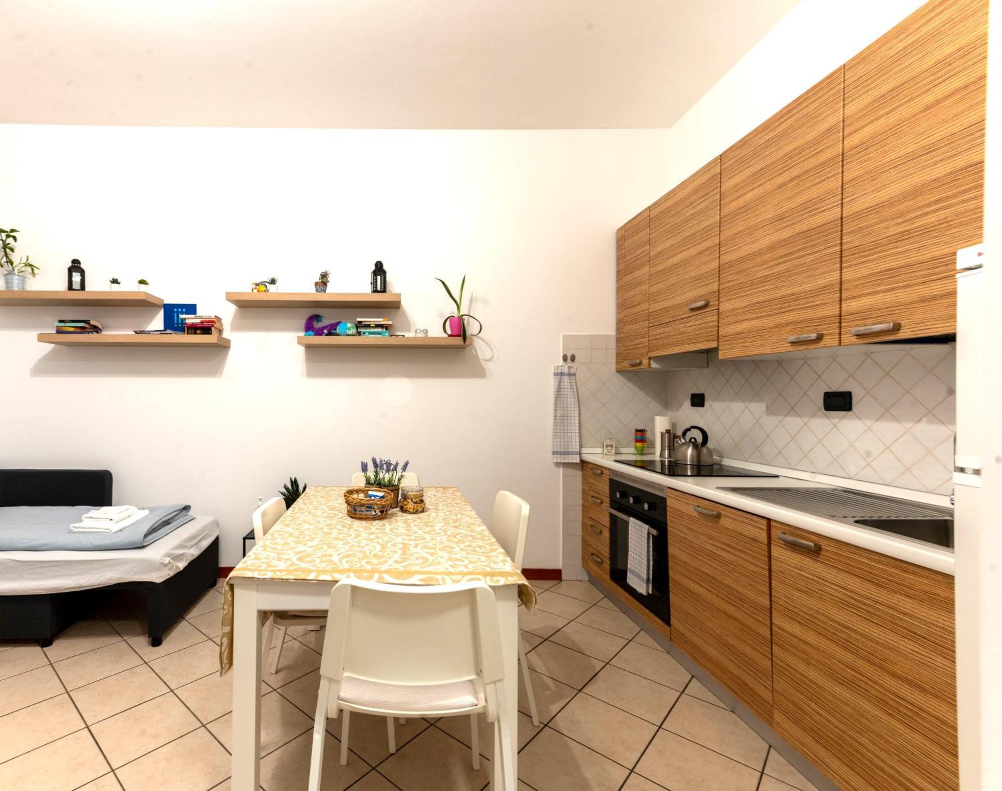 Holiday Apartment - Brescia Centro - Parcheggio Privato Exteriér fotografie